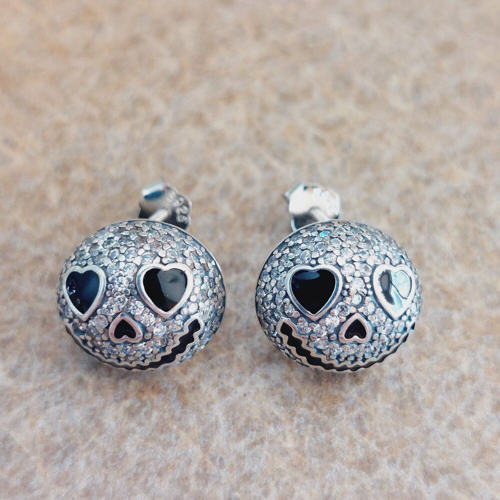 Sterling Silver .925 Nightmare Before Christmas Stud Earrings Skull Head Heart